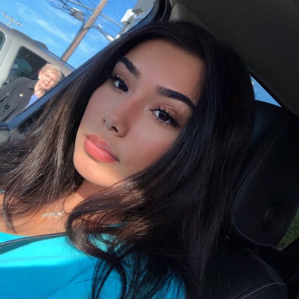 Meet your Posher, Aleah